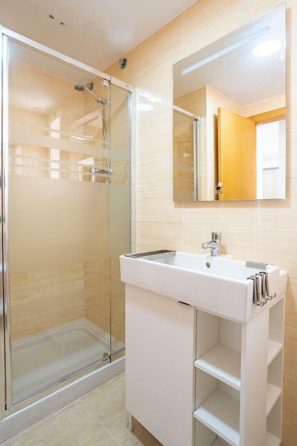 Ideally Located Holiday Apartment 몬코파르 외부 사진